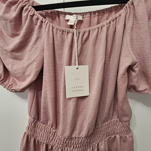 LC Lauren ConRad off shoulder shirt Pink W/Silver Metallic Stripes Size XS Woman - Picture 10 of 11